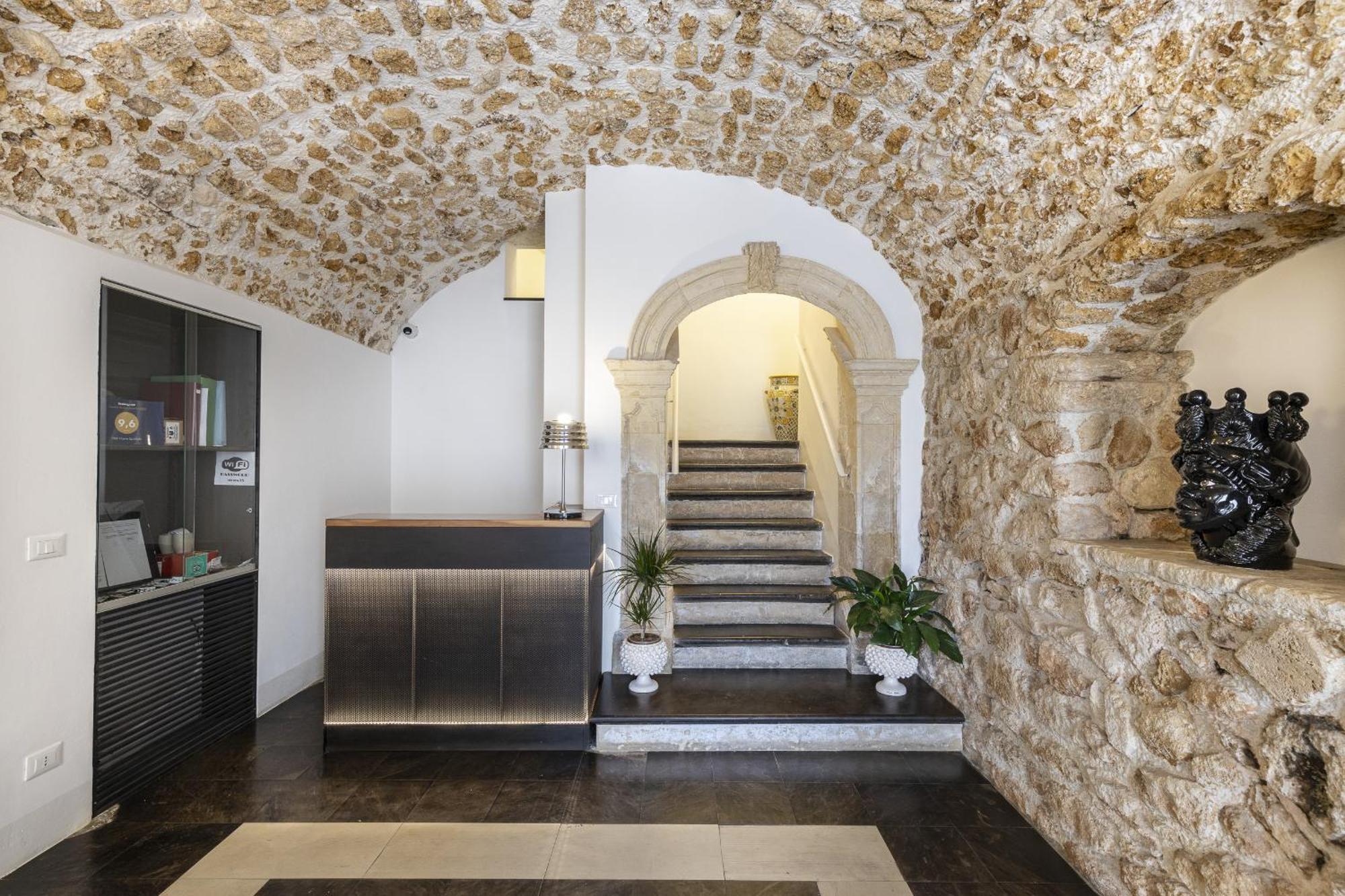B&B Vicere Speciale Noto Bagian luar foto