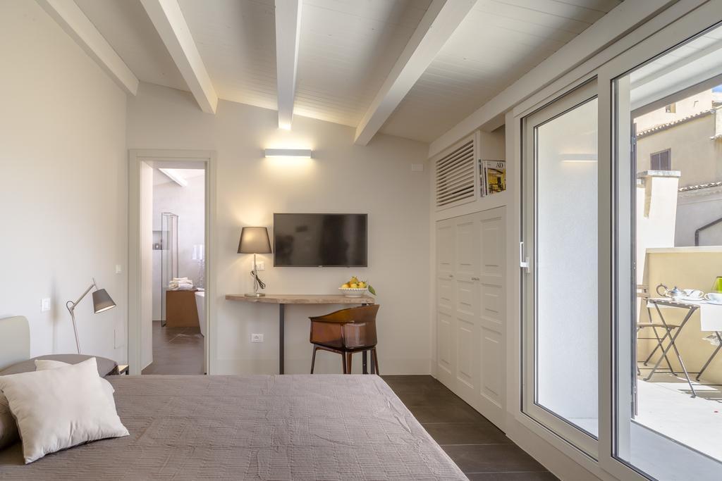 B&B Vicere Speciale Noto Bagian luar foto