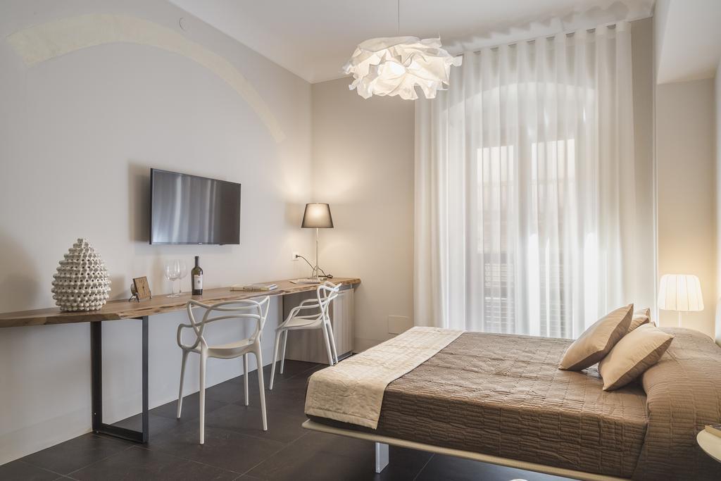B&B Vicere Speciale Noto Bagian luar foto