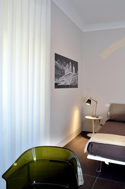 B&B Vicere Speciale Noto Bagian luar foto